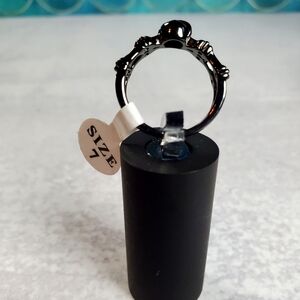 Fragrant jewels ring